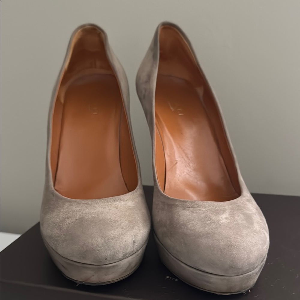 Gucci Beige Women's Heels